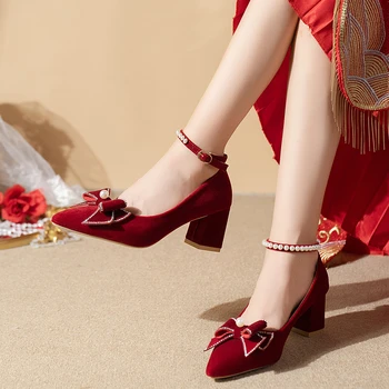 BCEBYL/ Новые модные женские туфли на высоком каблуке с острым носком, украшенные бантом из жемчуга и страз, Пикантные элегантные свадебные банкетные туфли на высоком каблуке