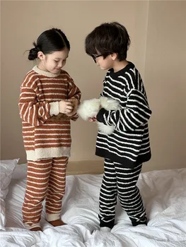 Зимние детские пижамы, одежда для отдыха, теплая домашняя одежда для мальчиков и девочек, полосатые повседневные пижамы и штаны, комплект из двух предметов