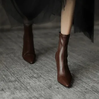 Модельные туфли на высоком каблуке, ботфорты с острым носком, черные ботильоны, модные ботильоны на тонком каблуке, женская обувь в стиле ретро